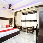 Oyo Hotel Ska Hometel