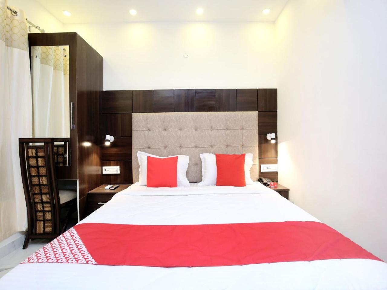 Oyo Ska Hometel Hotel 3*